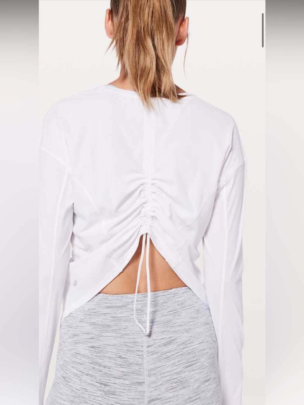 126. Lululemon $88 On Pace Long Sleeve Off White 12 (PTP 24”)